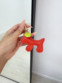 LLAVERO ICONIC ROJO (PIEL 100%)